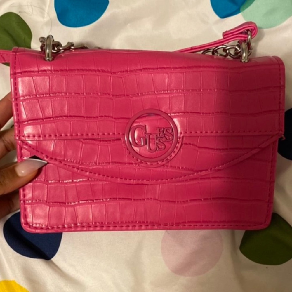 “Guess”cross body purse